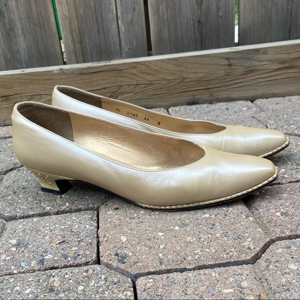 Stuart Weitzman women cream studded heel pumps. Size 8. Good used condition.